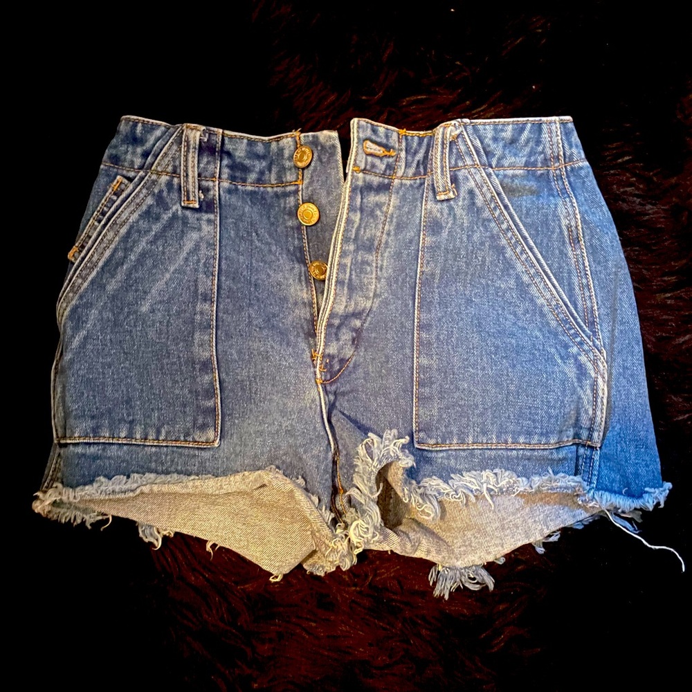 High waisted cutoff shorts